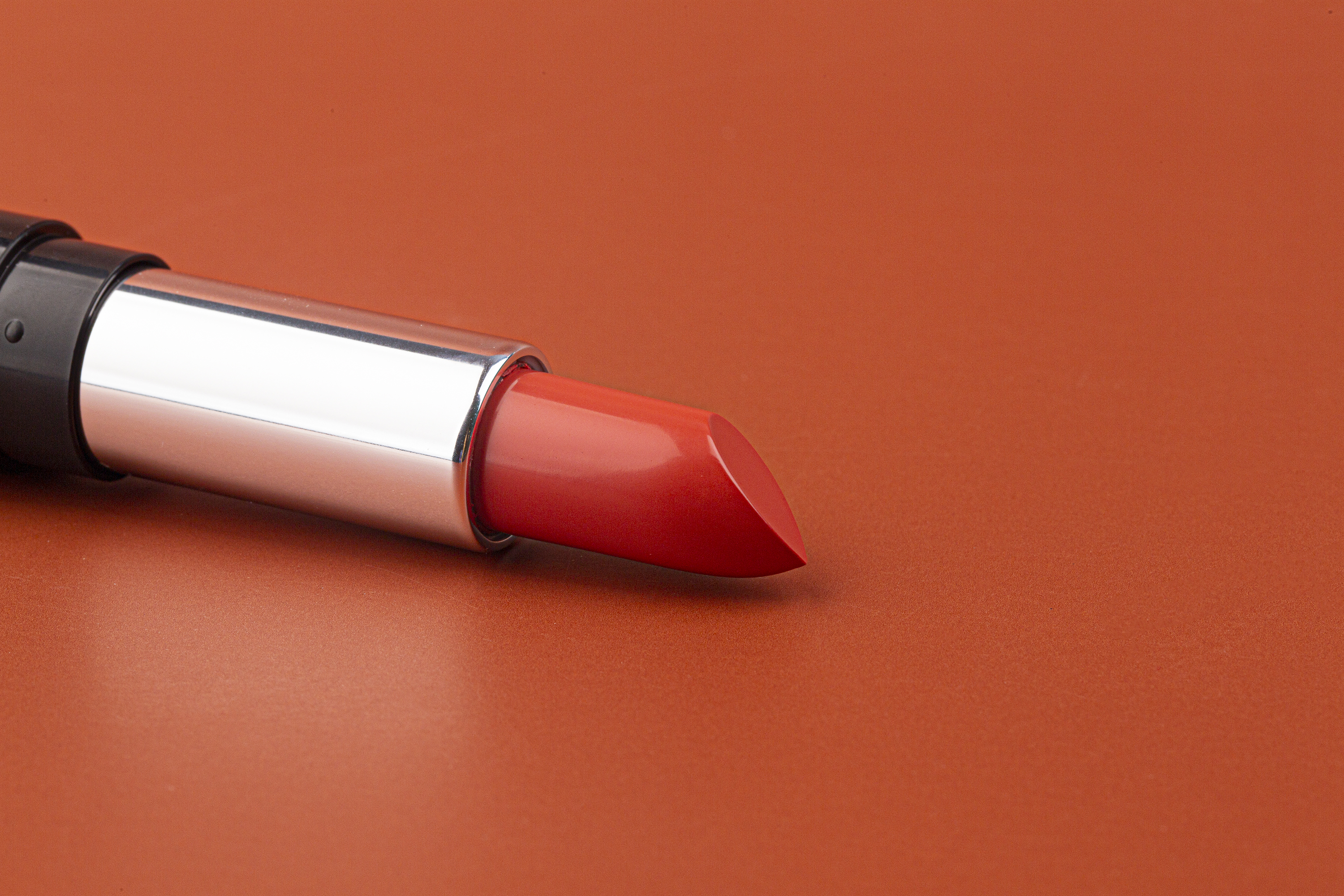 One-Touch Glossy Lipstick